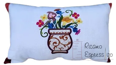 cuscino ricamato
